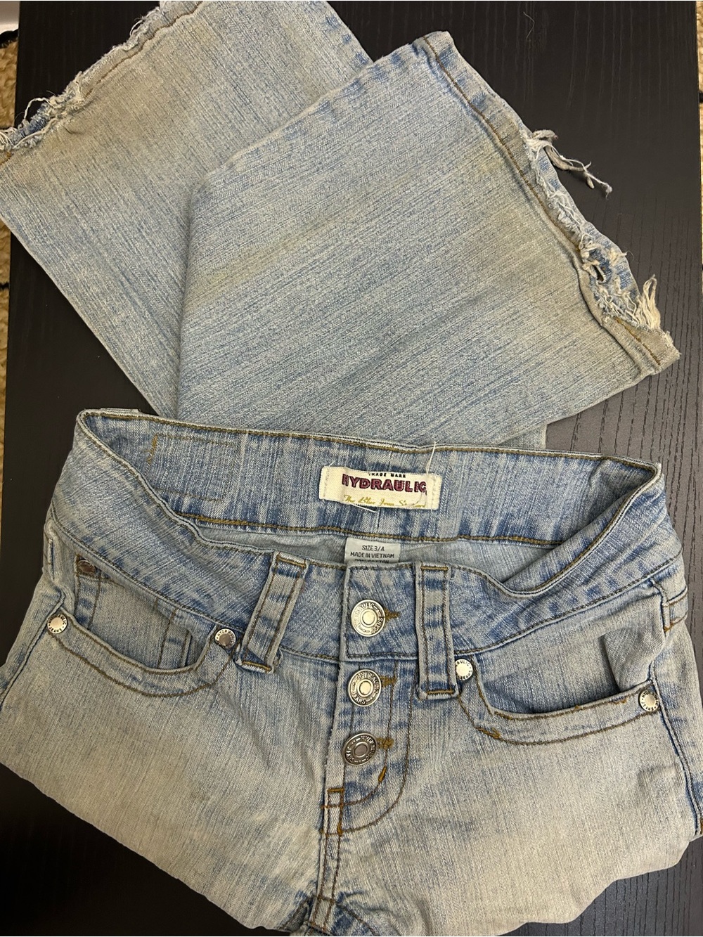 Vintage Y2K Distressed Hydraulic Light Wash Women's Jeans - Light Blue